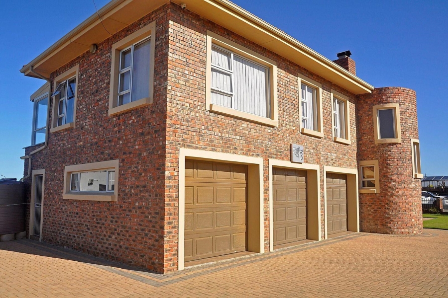 5 Bedroom Property for Sale in Tergniet Western Cape